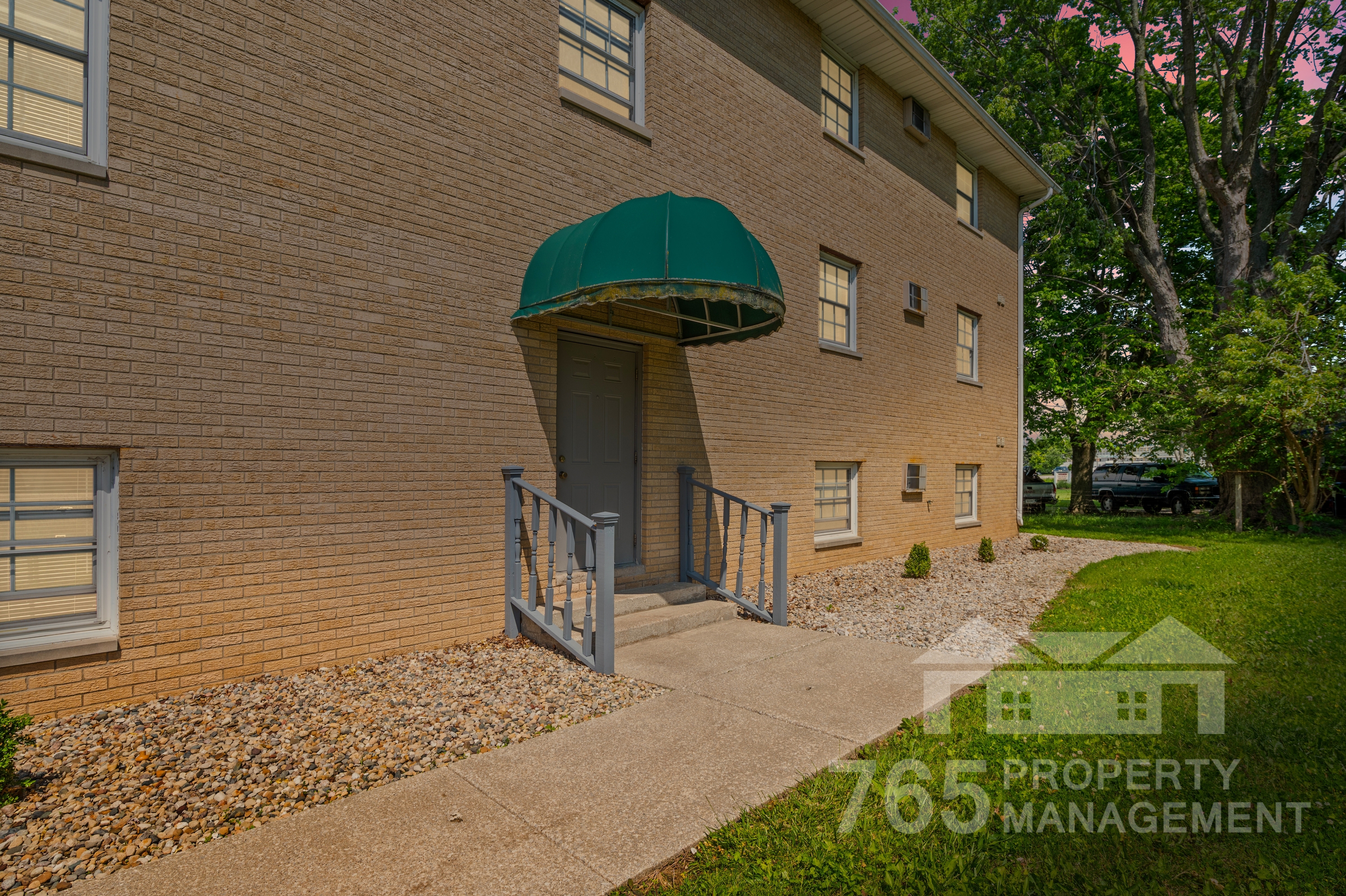 2700 Albright Road - 2712