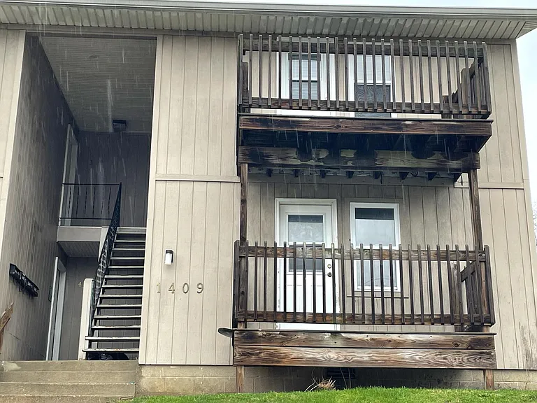 1409 Columbia Street - 1
