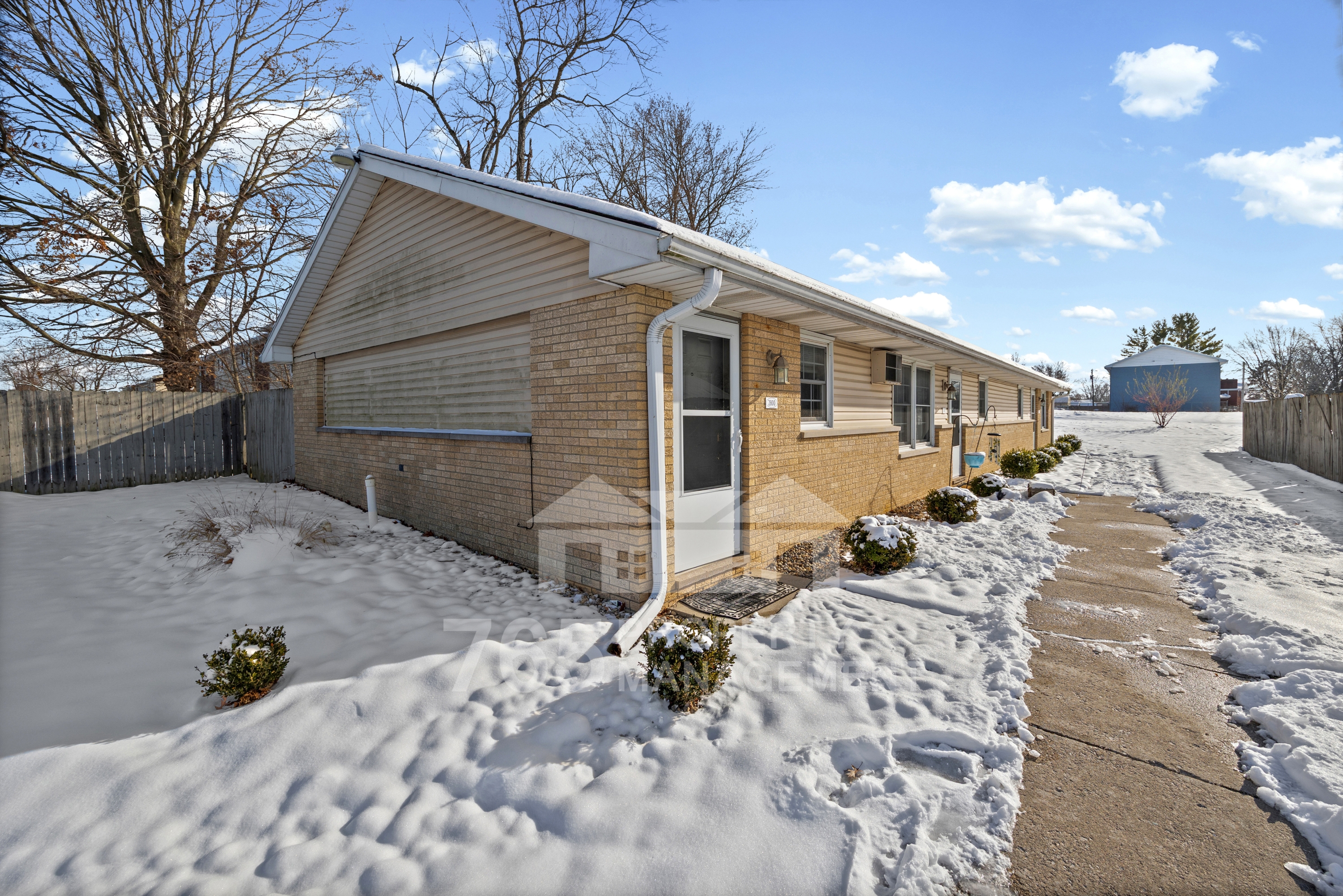 2700 Albright Road - 2800